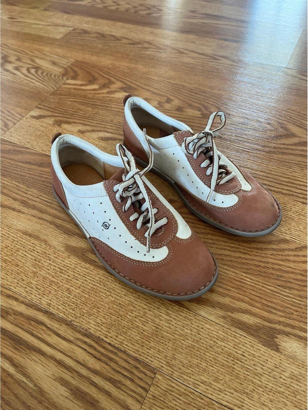 Women’s Børn Handcrafted Footwear shoes. Size 7